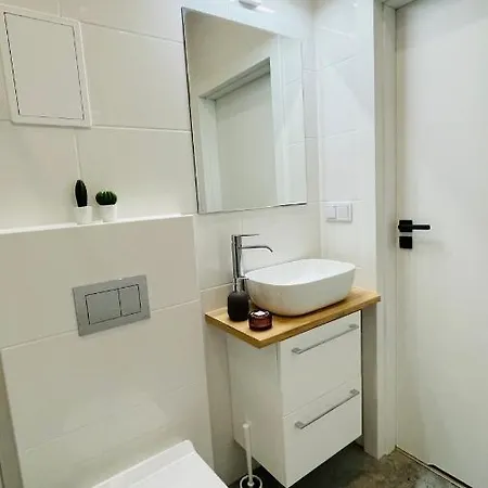 Апартаменты Jm Millennium Kaweczynska 37 *