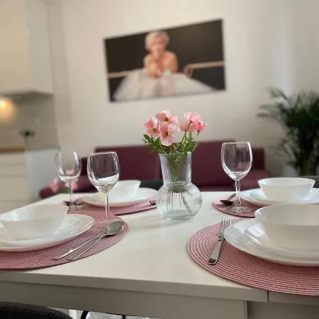 Jm Millennium Kaweczynska 37 Apartamento *